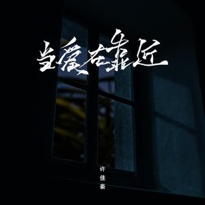 女人扒口尿给男人摸
